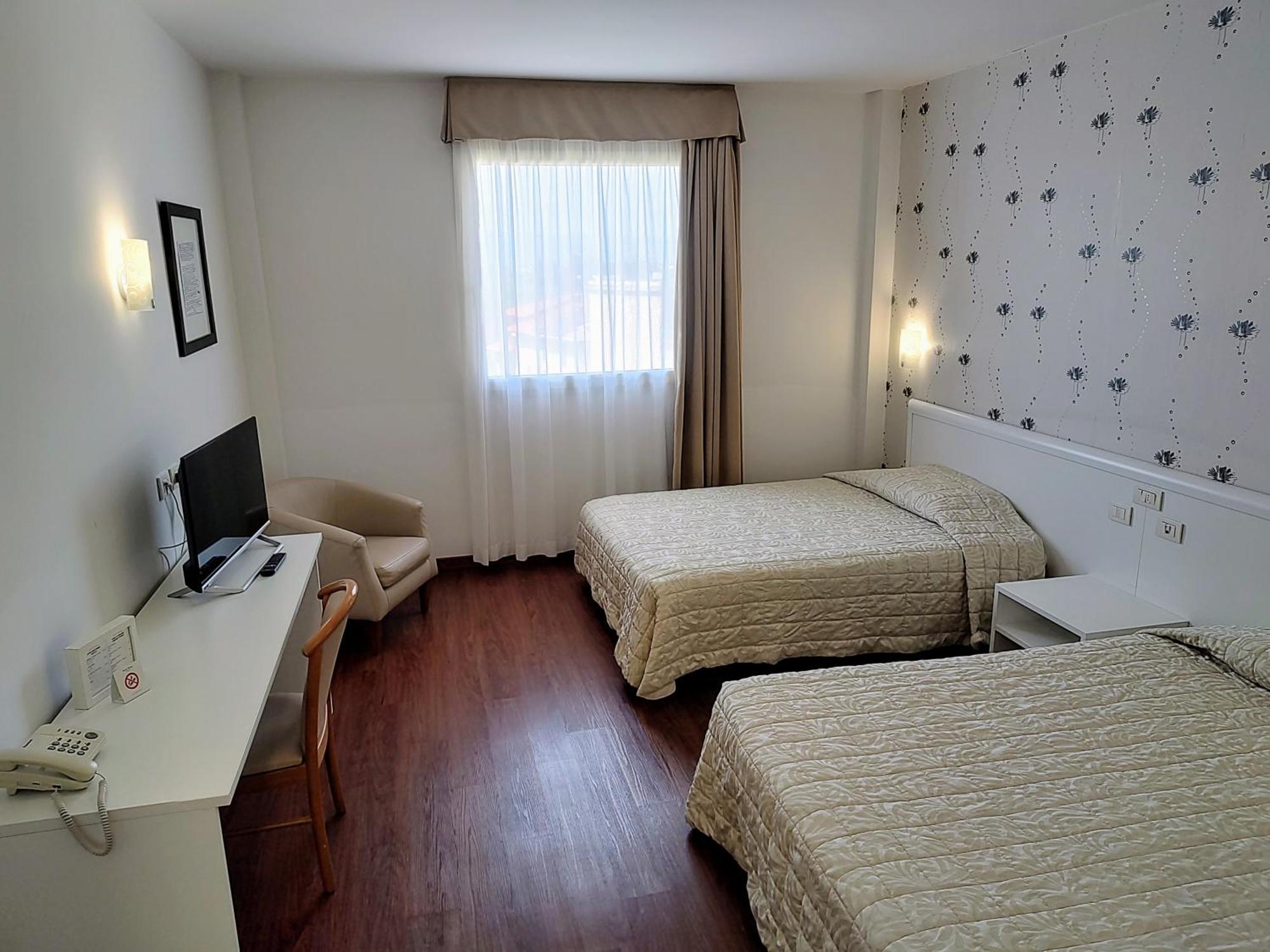 Hotel Datini Πράτο Εξωτερικό φωτογραφία